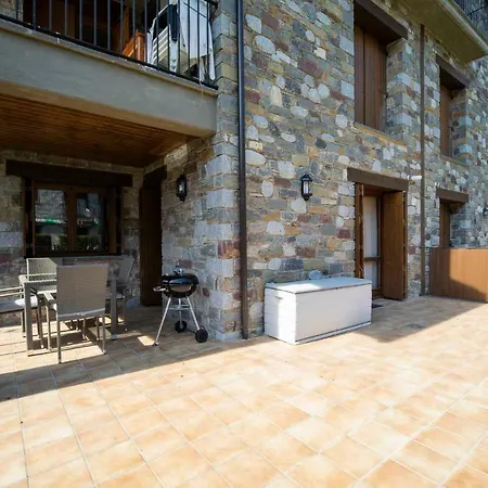 Mincholet, Bajo Con Gran Terraza
